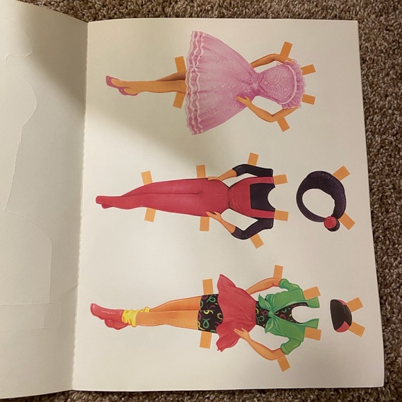 Barbie Paper Dolls - 1994 - Picture 4 of 15